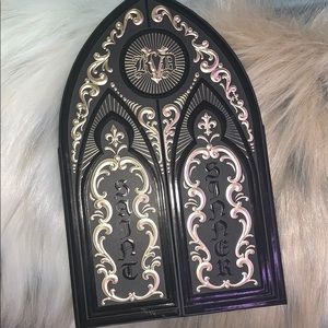 kat von d saint & sinner palette